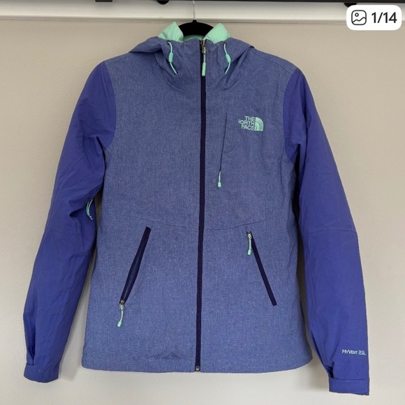 Women’s Ski Outfit - Picture 11 of 15